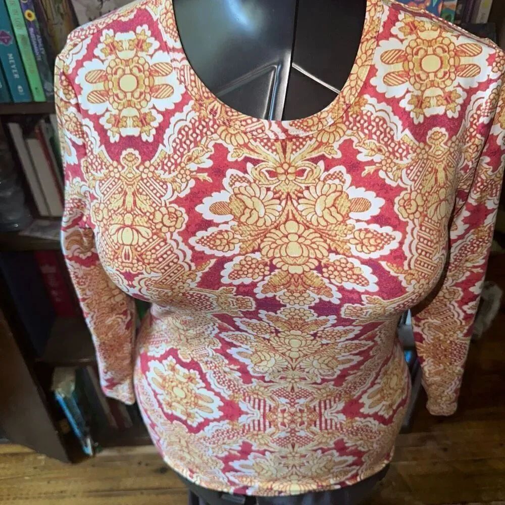 J McLaughlin weekender resortwear Catalina floral top
